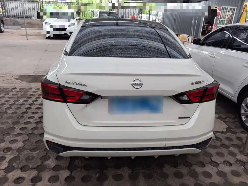 Teana 2.0 L XL Comfort