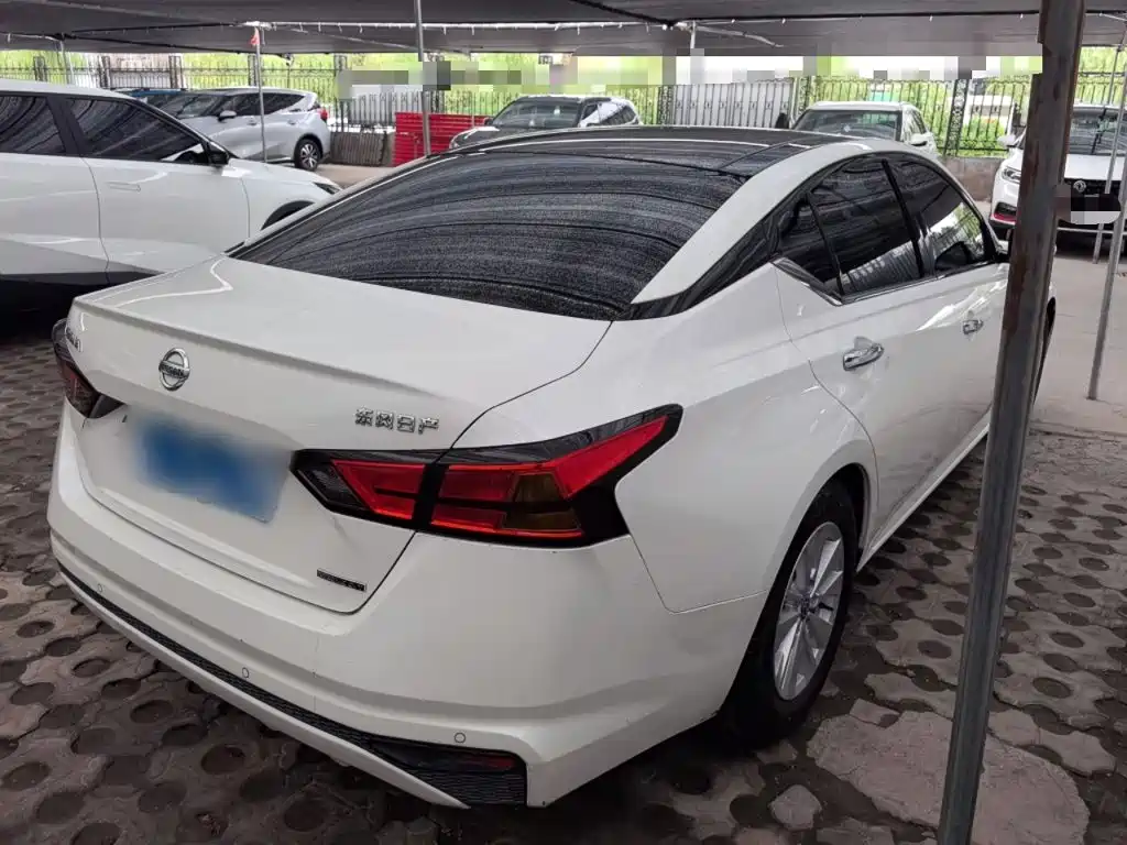 Teana 2.0 L XL Comfort