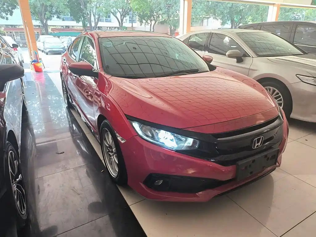 Civic 220 TURBO CVT Ignite Motion CN-VI