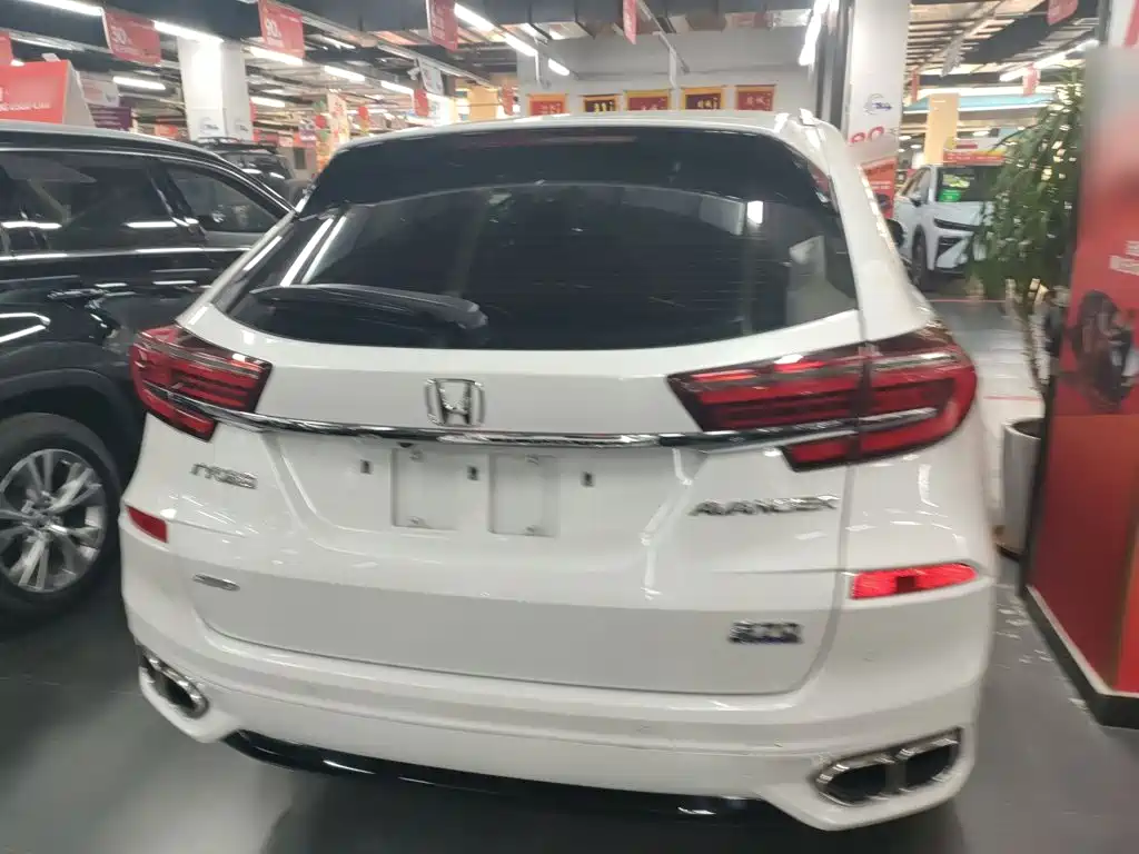 Avancier 370 TURBO 4 WD Premium
