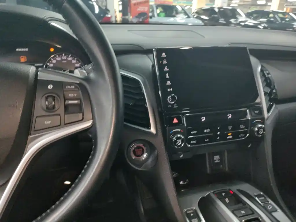 Avancier 370 TURBO 4 WD Premium