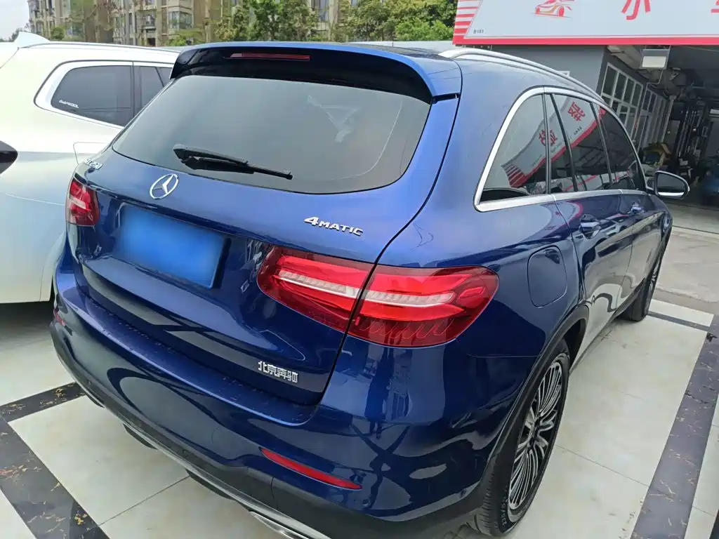 Mercedes-Benz GLC Facelift GLC 260 4 MATIC Dynamic