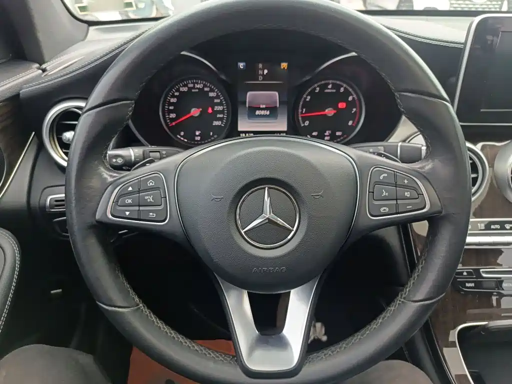 Mercedes-Benz GLC Facelift GLC 260 4 MATIC Dynamic
