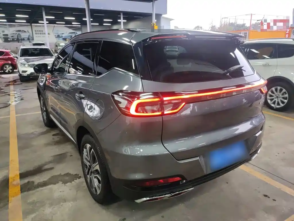 Tiggo 7 PLUS 1.6 TGDI DCT Distinguished