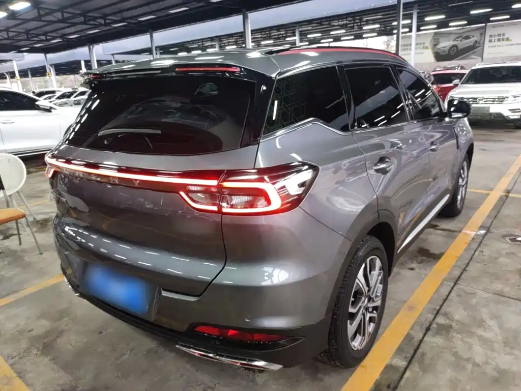Tiggo 7 PLUS 1.6 TGDI DCT Distinguished
