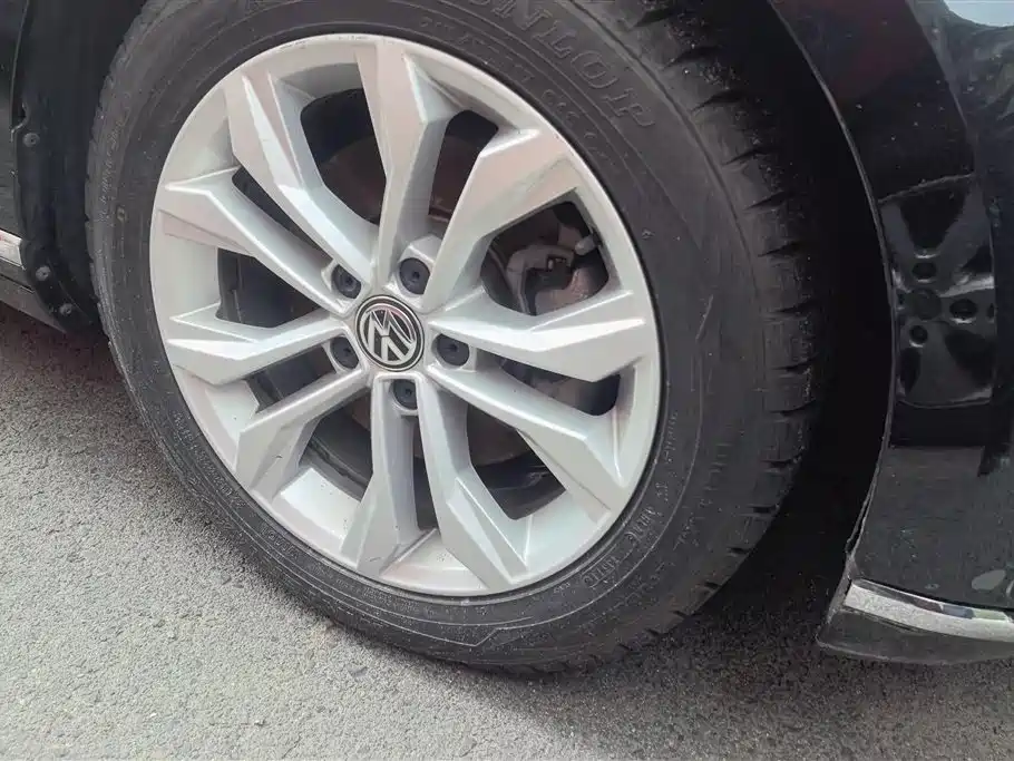 Magotan 330 TSI DSG Luxury