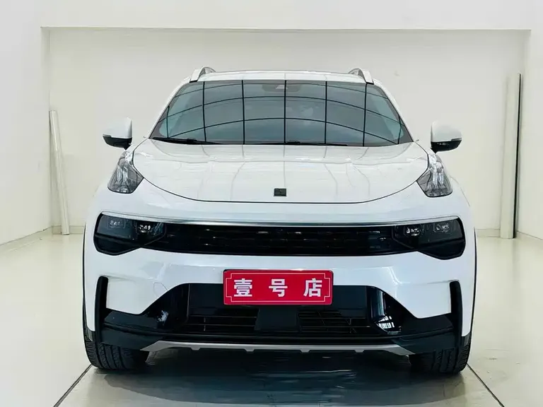 Lynk & Co 01 2.0 TD 2 WD Pro