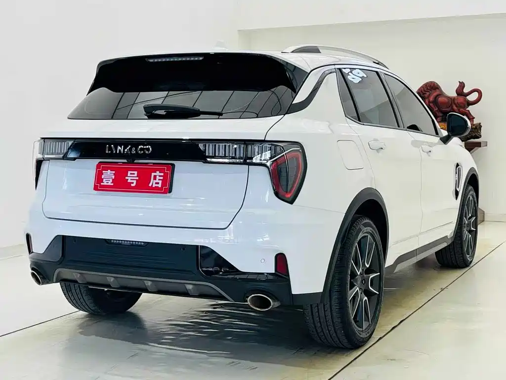 Lynk & Co 01 2.0 TD 2 WD Pro