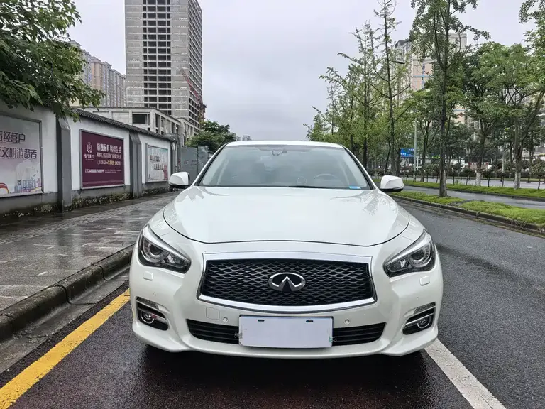 Infiniti Q50 L 2.0 T Progressive