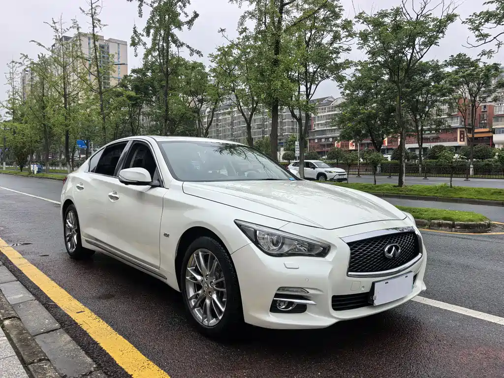 Infiniti Q50 L 2.0 T Progressive