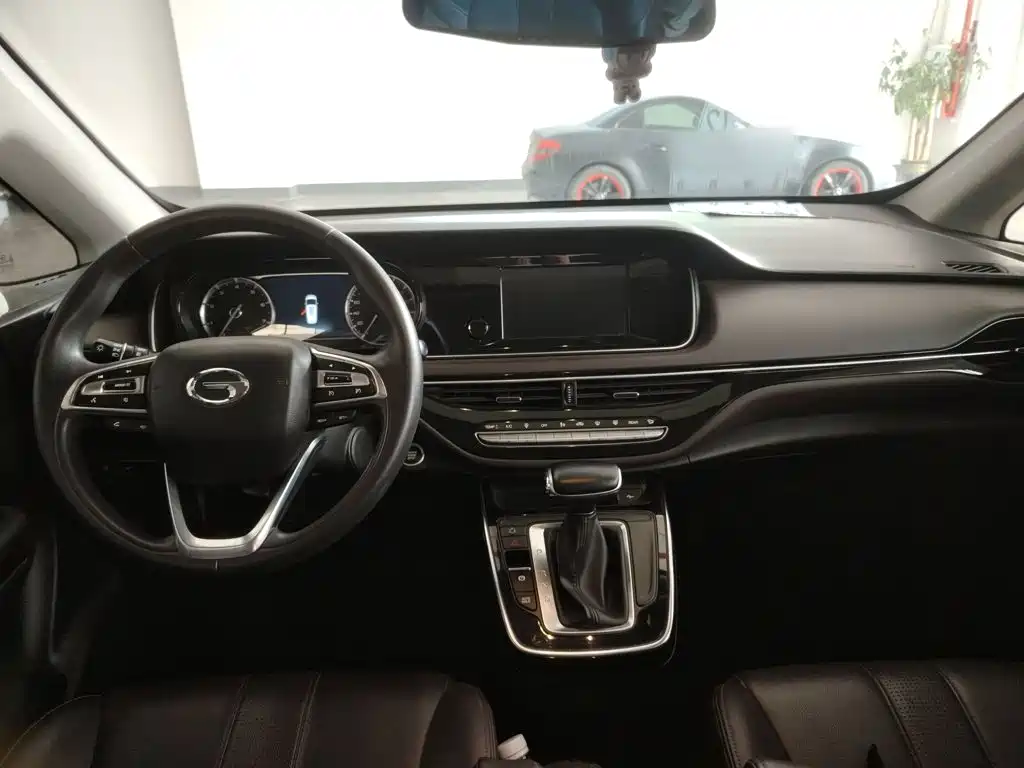 GAC Trumpchi M6 270 T DCT Luxury (7-seat) CN-VI