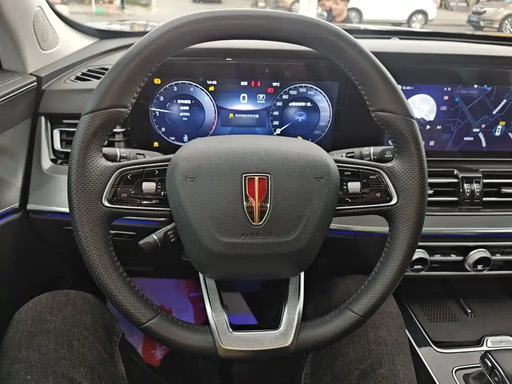 Hongqi HS5 2.0 T Flagship Enjoyment Pro