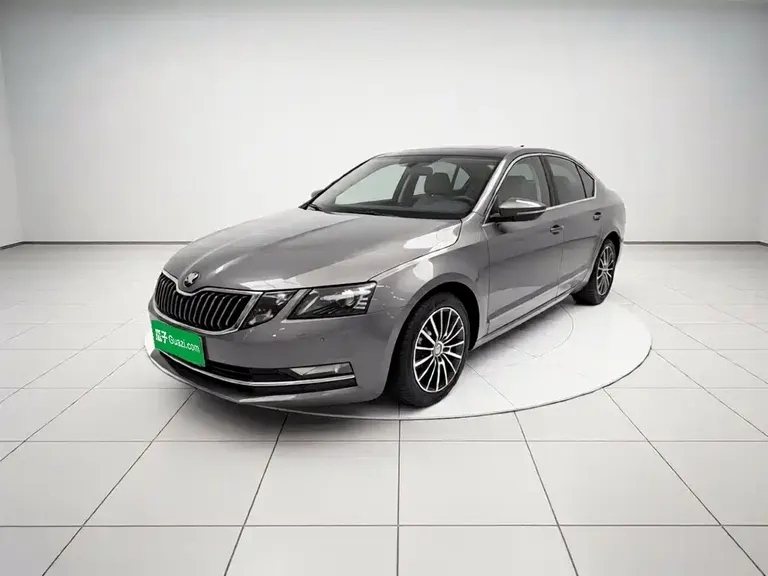 Skoda Octavia TSI230 DSG Luxury