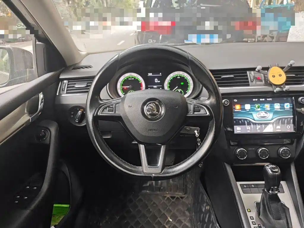 Octavia TSI230 DSG Luxury