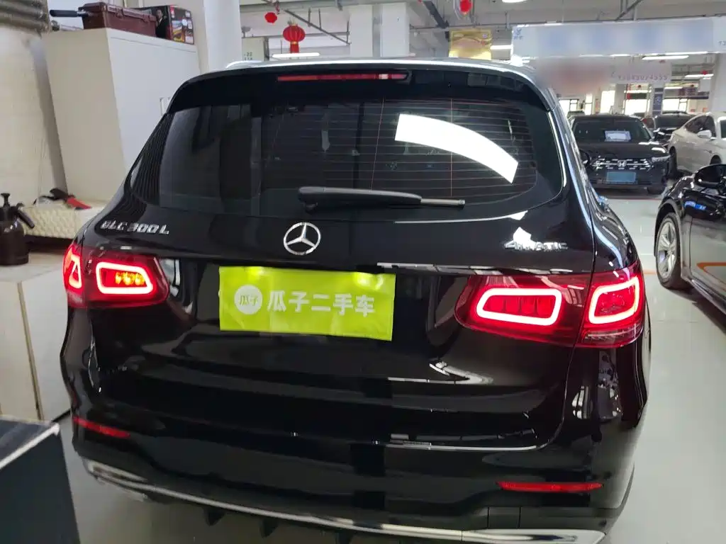 Mercedes-Benz GLC Facelift GLC 300 L 4 MATIC Dynamic Premium Collection