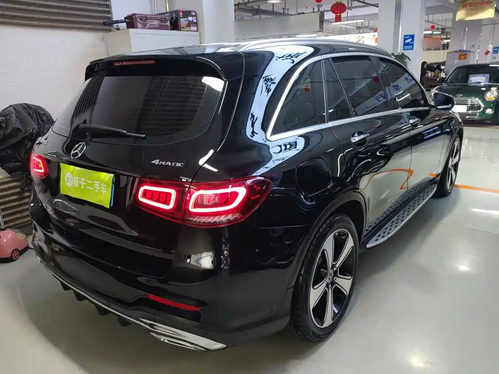 Mercedes-Benz GLC Facelift GLC 300 L 4 MATIC Dynamic Premium Collection