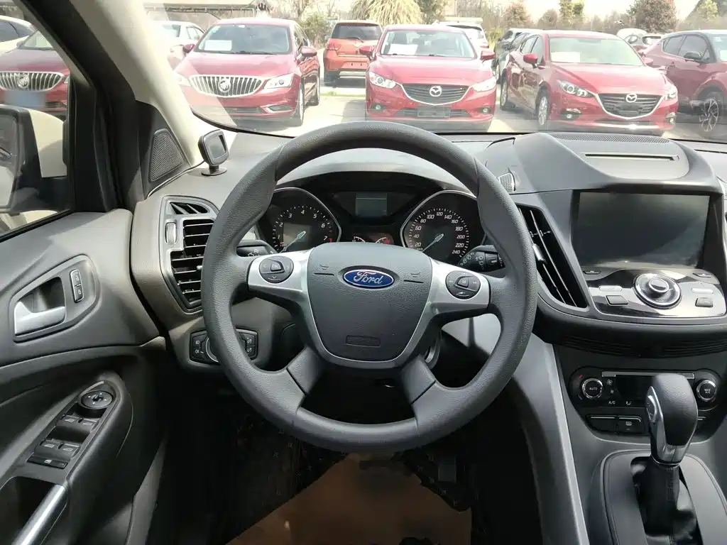 Kuga 1.5 L GTDi 2 WD Comfort