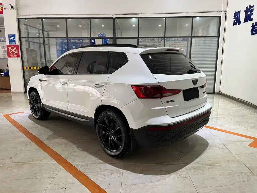 Jetta VS5 280 TSI Auto Highlight Joy
