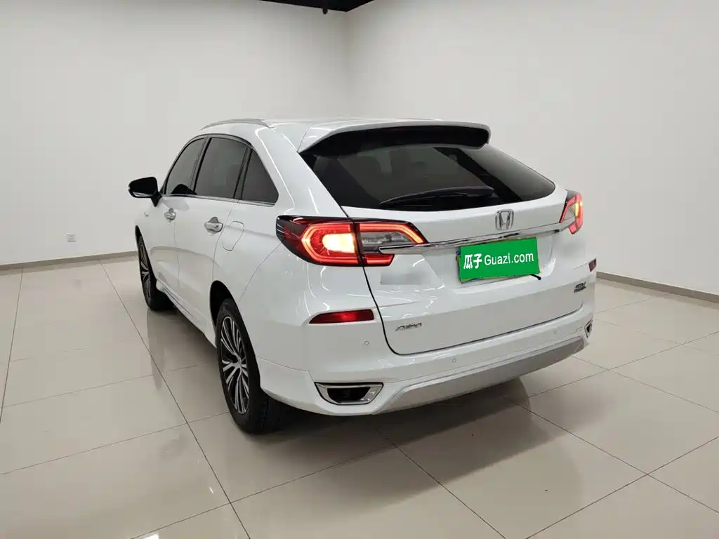 Avancier 370 TURBO 4 WD Premium