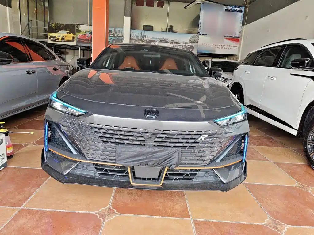 Changan UNI-V 1.5 T Sport