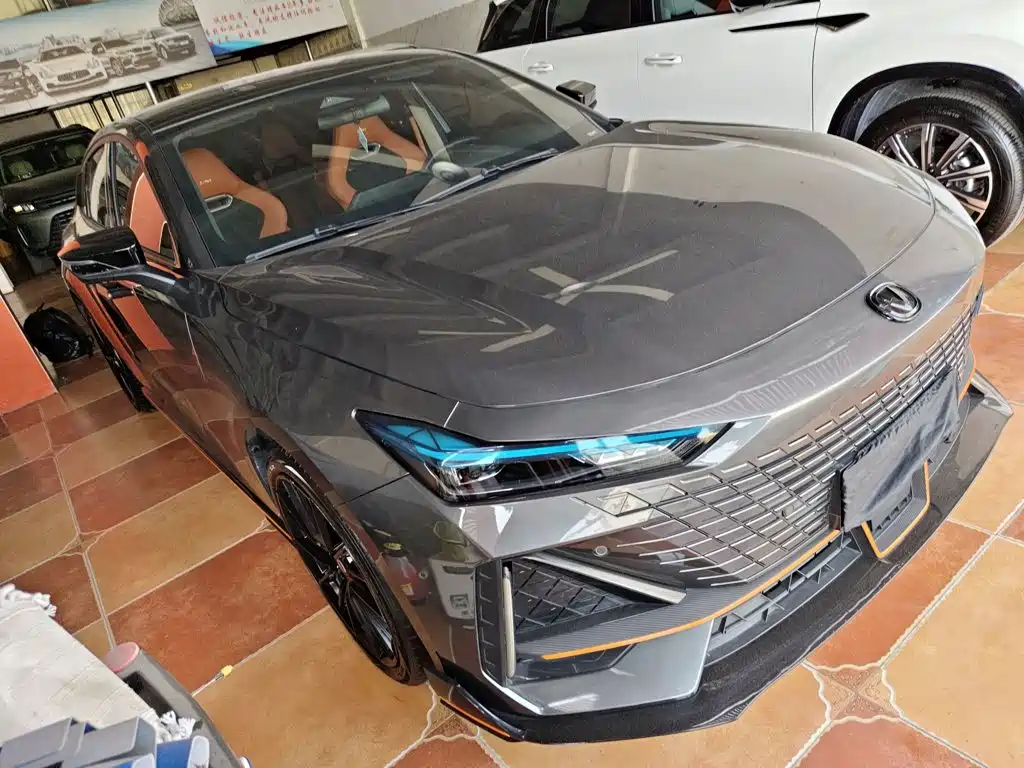 Changan UNI-V 1.5 T Sport