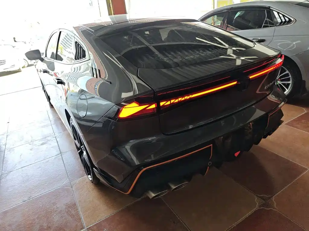 Changan UNI-V 1.5 T Sport