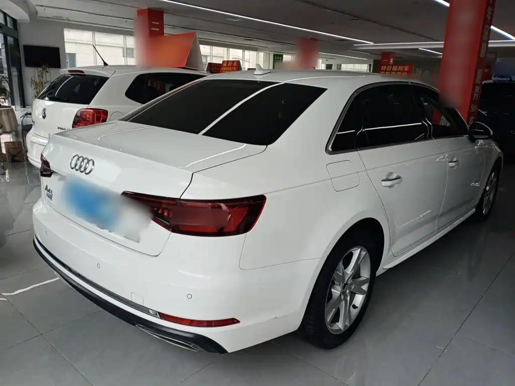 Audi A4 L 35 TFSI Progressive CN-VI