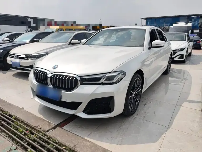 BMW 5 Series Facelift 530 Li Leading M Sport Package