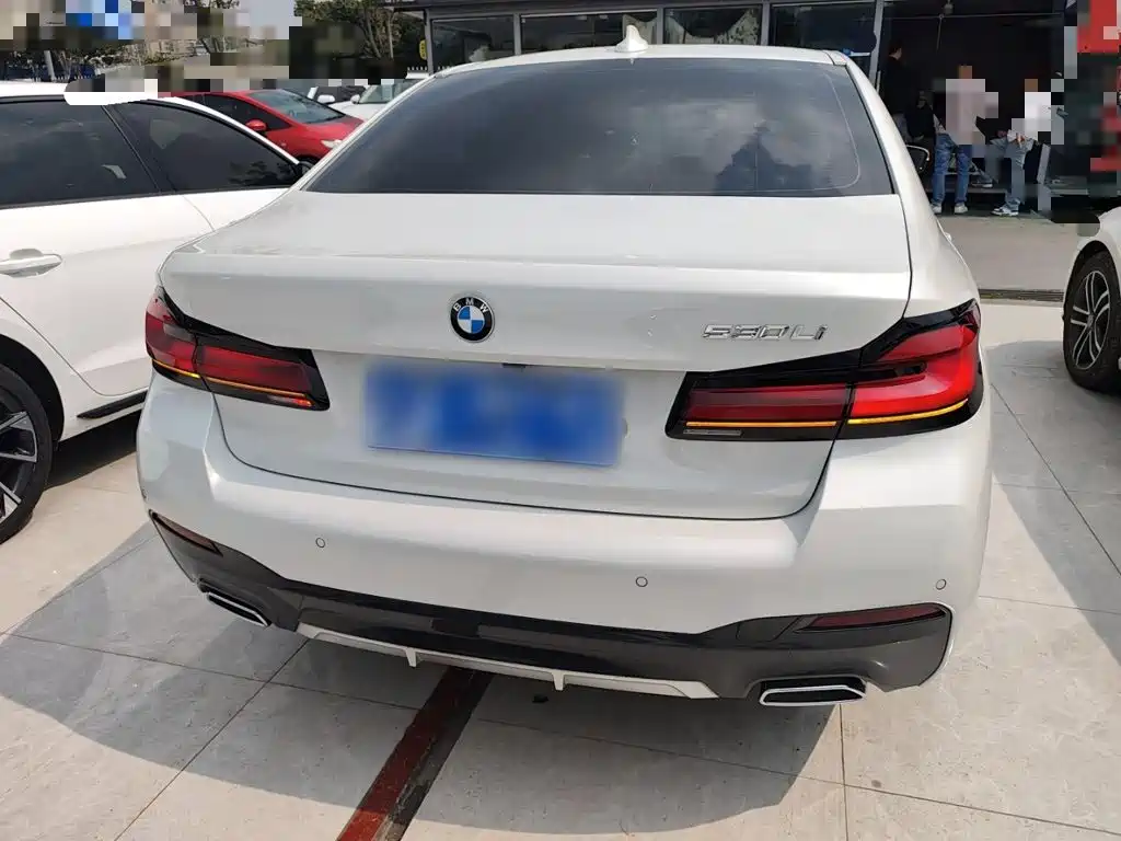 BMW 5 Series Facelift 530 Li Leading M Sport Package