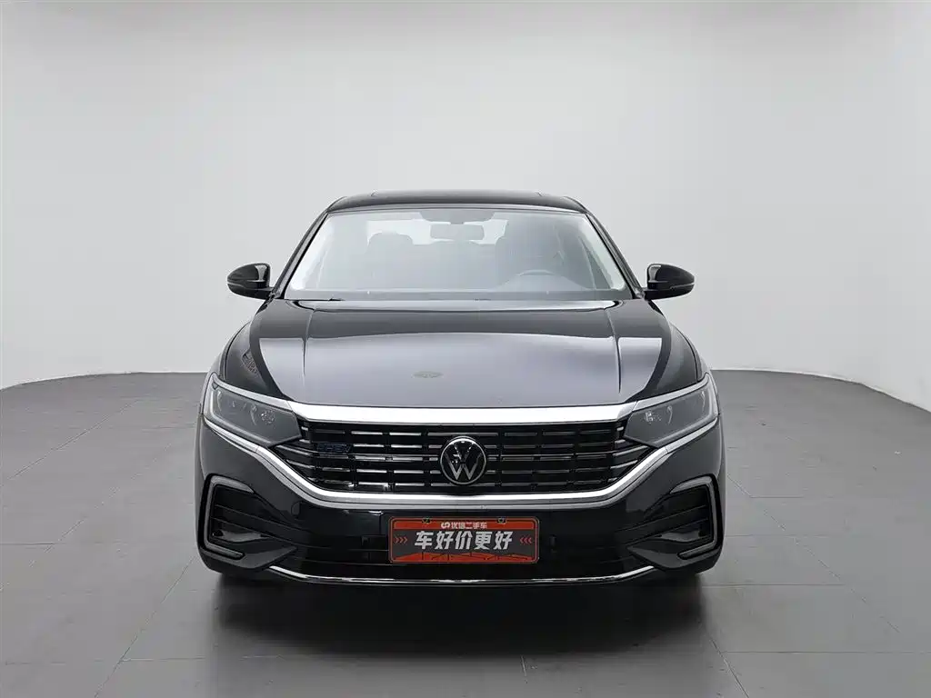 Passat NEV 帕萨特插电混动 2022款 430 PHEV 混动商务版