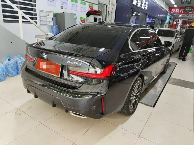 BMW 3 Series 325 Li M Sport Package