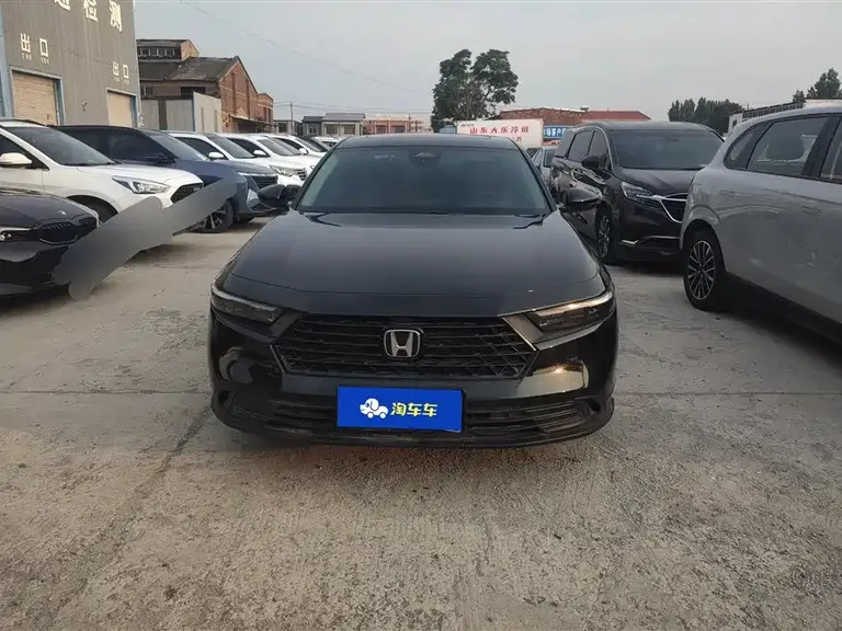 Honda Accord 260 TURBO Luxury