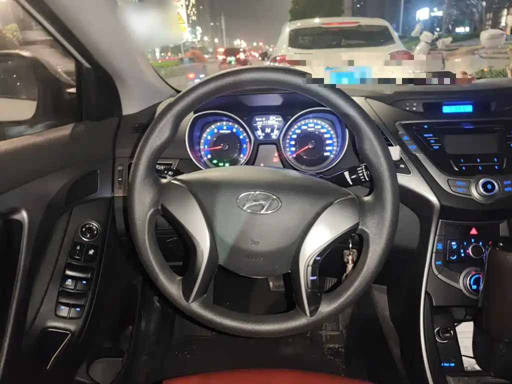 Elantra Langdong 1.6 L Auto Fashion