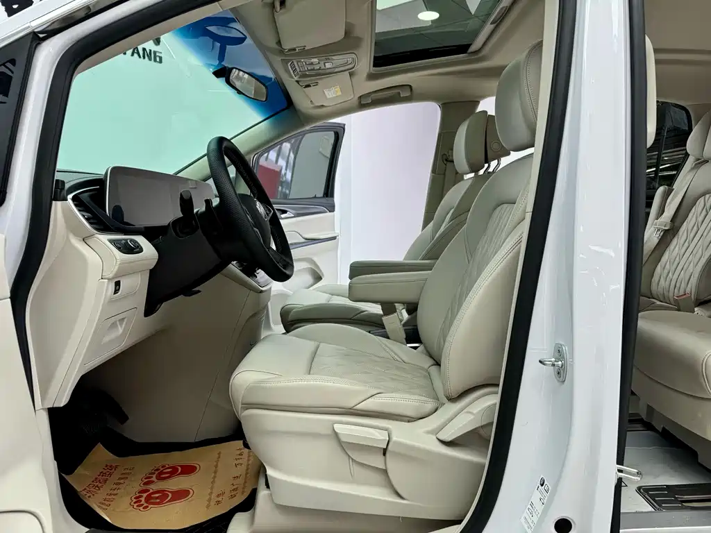 Buick GL8 ES LaCrosse Comfort