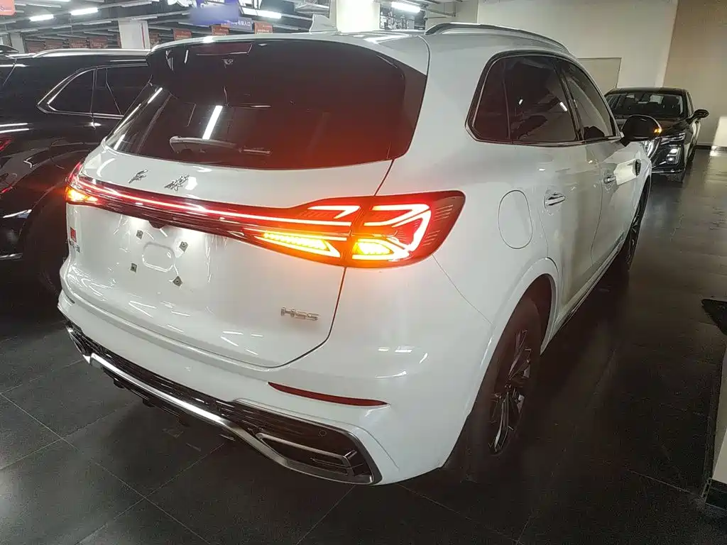 Hongqi HS5 2.0 T Flagship Enjoyment Pro
