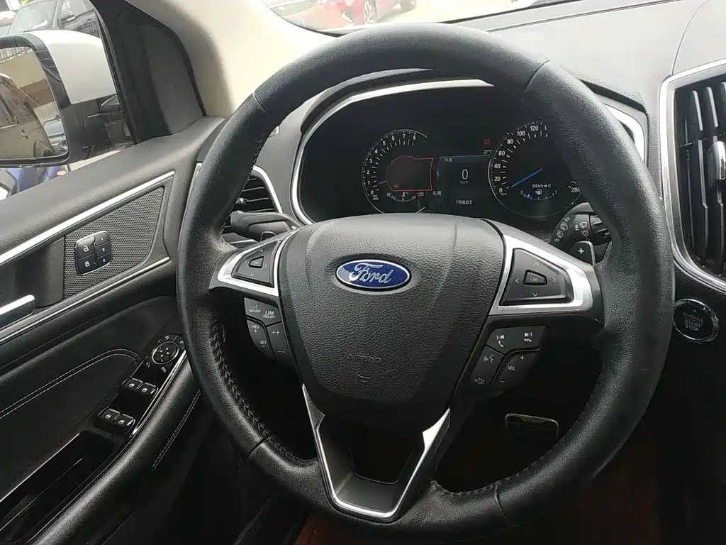 Edge EcoBoost 245 4 WD Supreme Sharp 7-seat