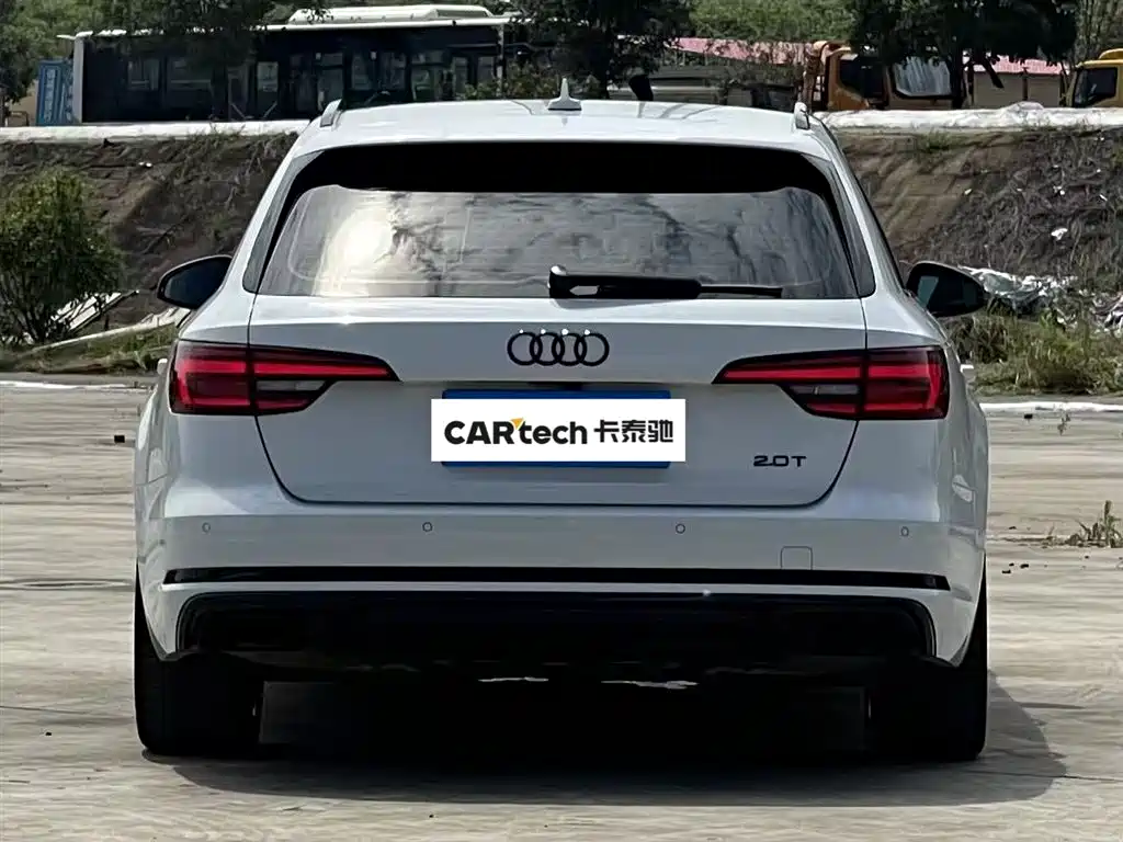 Audi A4 (Import) Avant Pioneer 40 TFSI Luxury Dynamic
