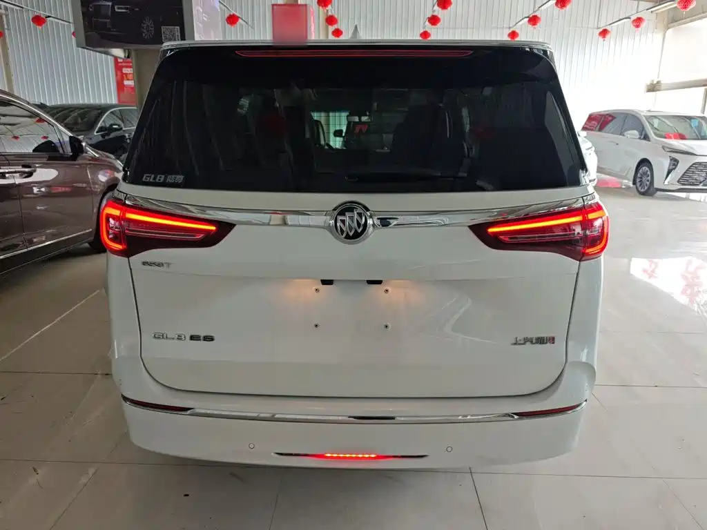 Buick GL8 ES LaCrosse 653 T Premium