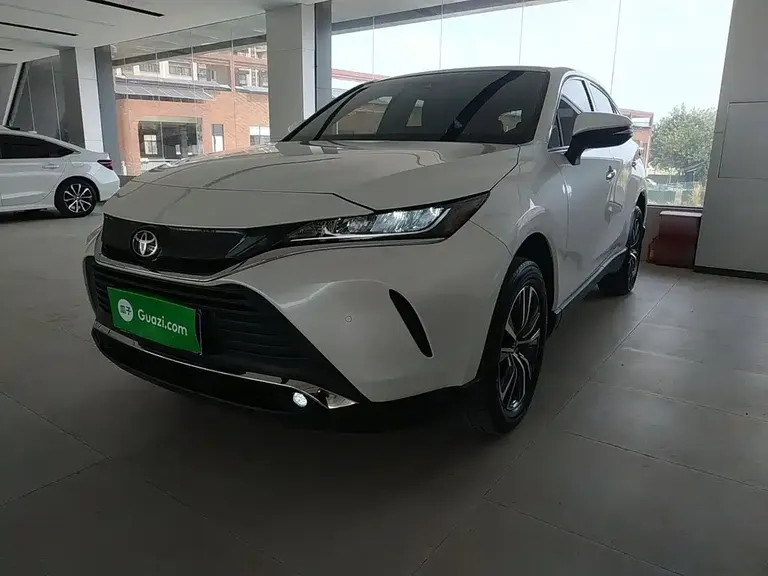 Toyota Harrier 2.0 L CVT 2 WD Luxury