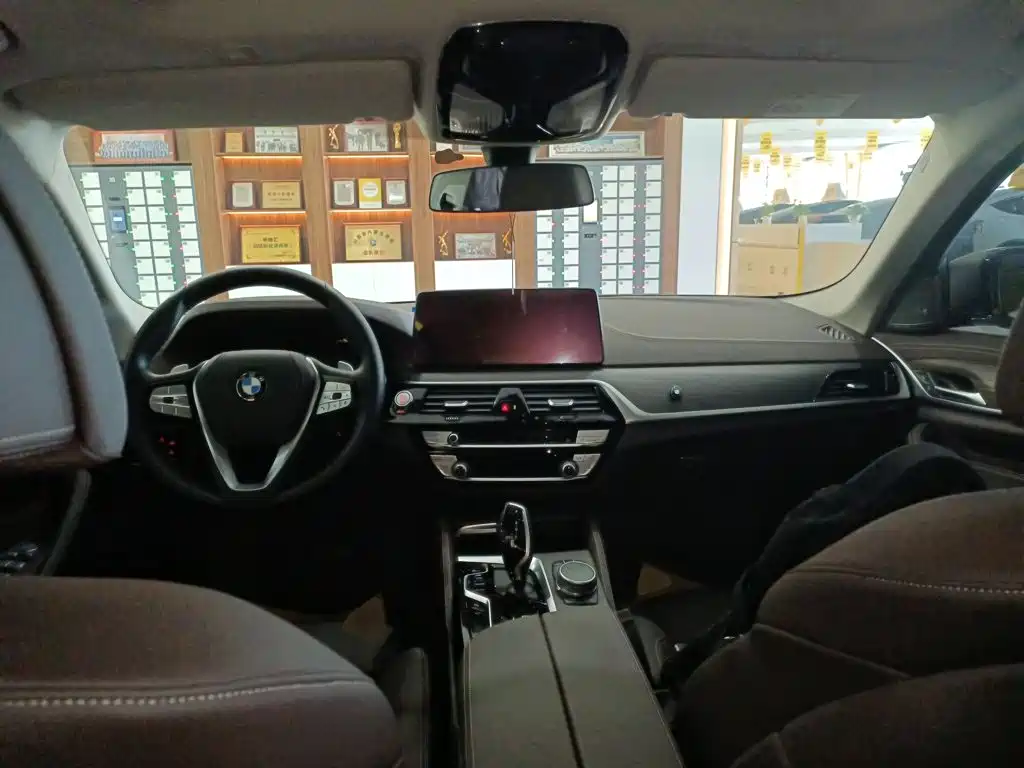 BMW 5 Series 530 Li Premium Luxury Package