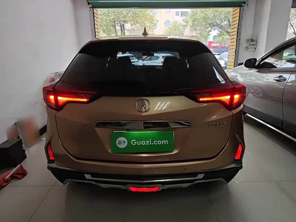 Acura CDX 1.5 T 2 WD Premium