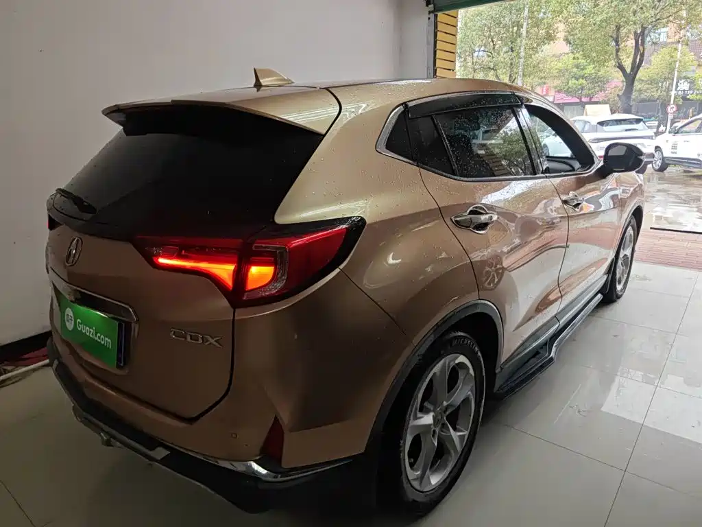 Acura CDX 1.5 T 2 WD Premium