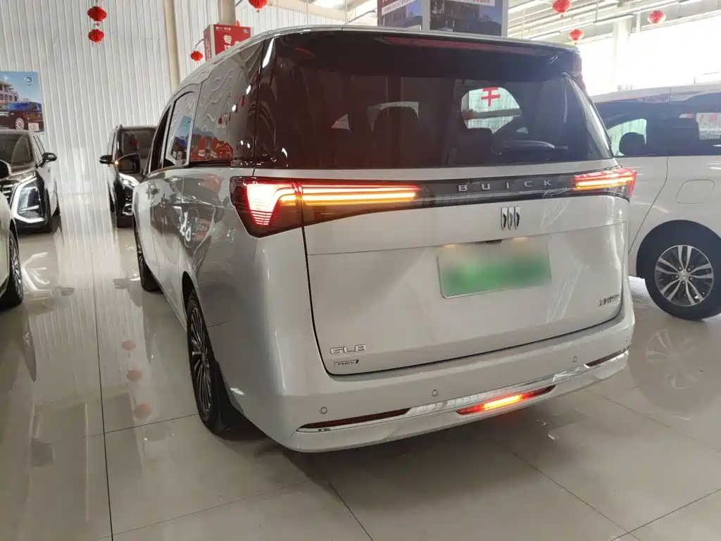Buick GL8 NEV 别克GL8新能源 2025款 陆尚 尊享版