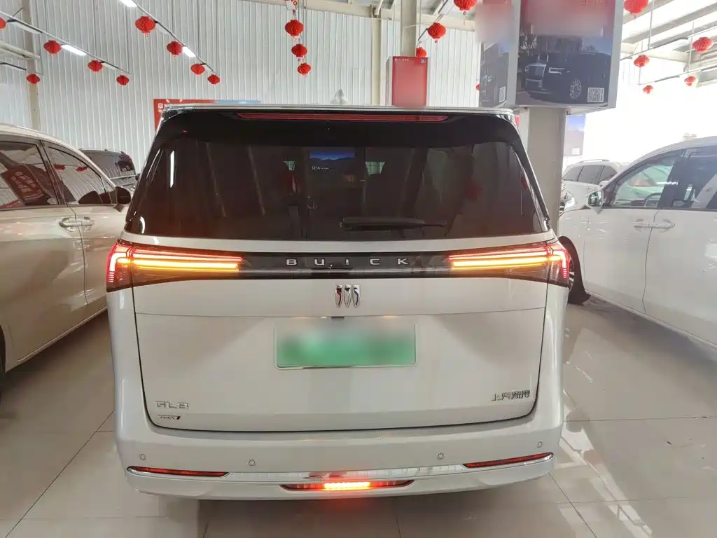 Buick GL8 NEV 别克GL8新能源 2025款 陆尚 尊享版