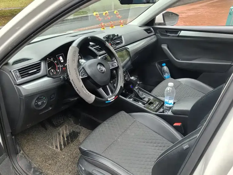 Skoda Superb TSI330 DSG Creation