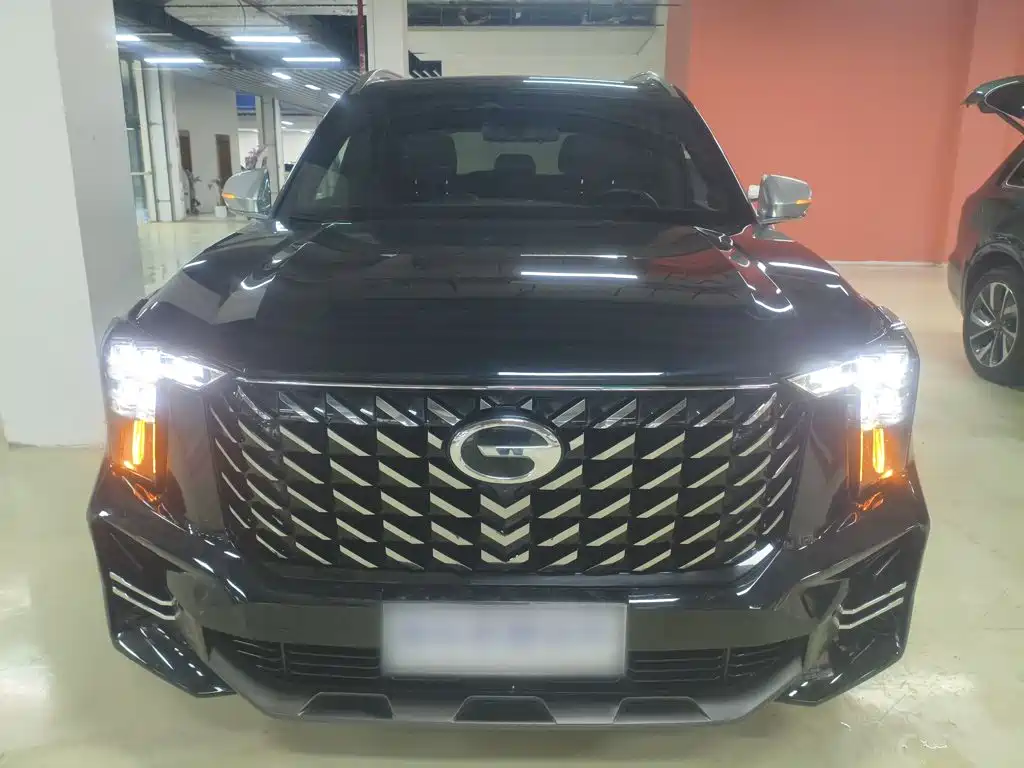 GAC Trumpchi GS8 Navigator Series 2.0 TGDI 2 WD Distinguished (7-seat)