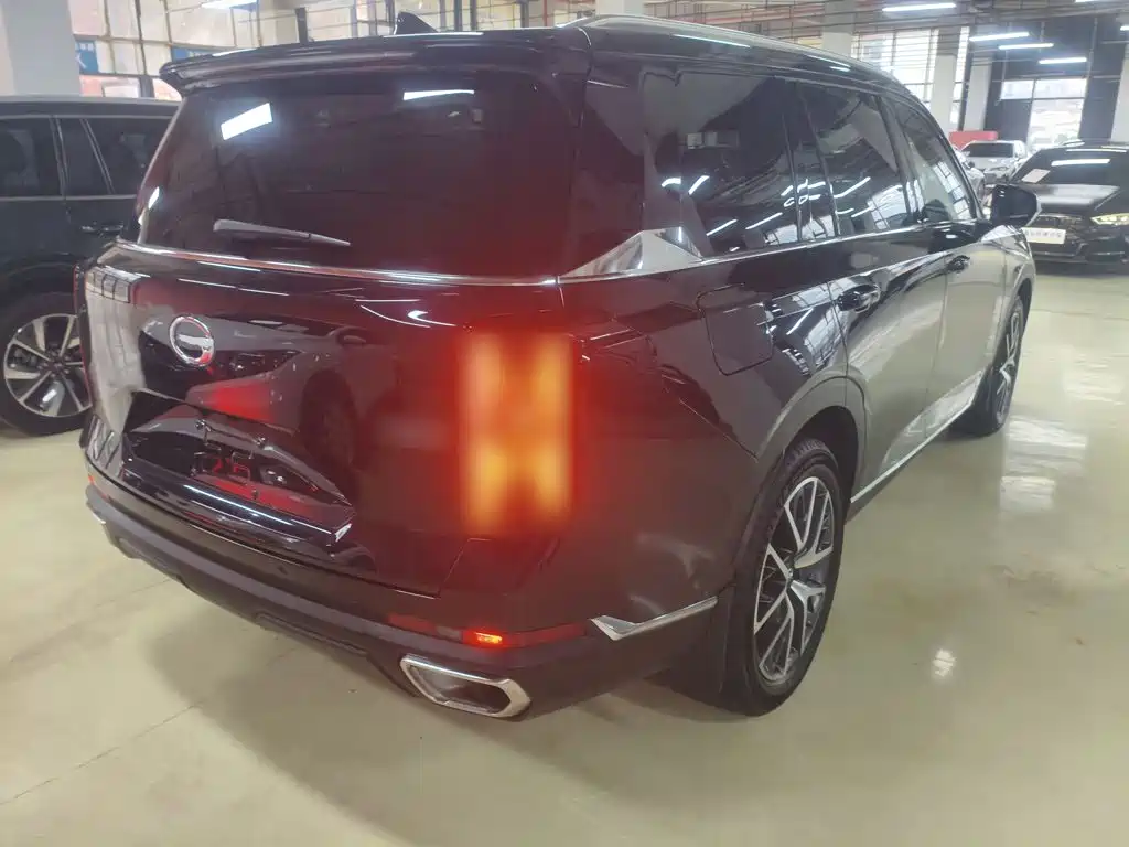 GAC Trumpchi GS8 Navigator Series 2.0 TGDI 2 WD Distinguished (7-seat)