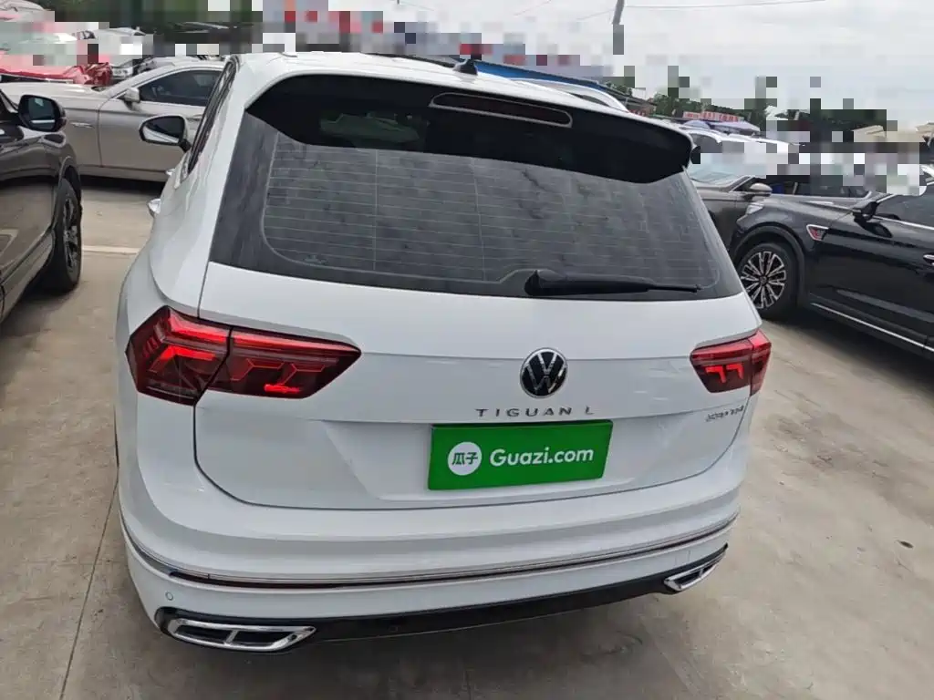 Tiguan L Facelift 330 TSI Auto 2 WD R-Line Premium