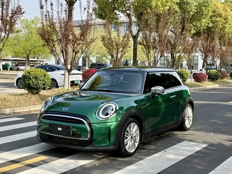 MINI 1.5 T COOPER Classic