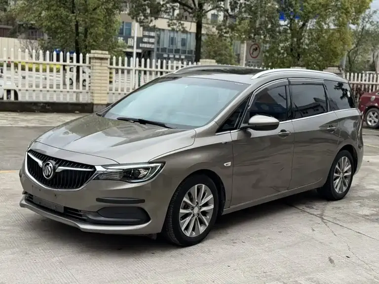 Buick GL6 323 T Light Hybrid Connected Luxury